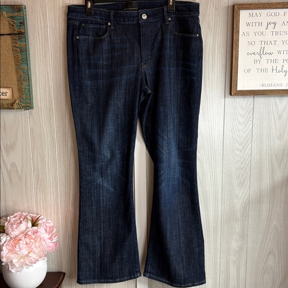 White House Black Market Dark Blue women Jeans - Picture 2 of 6